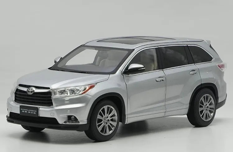 1:18 Toyota Highlander 2015 