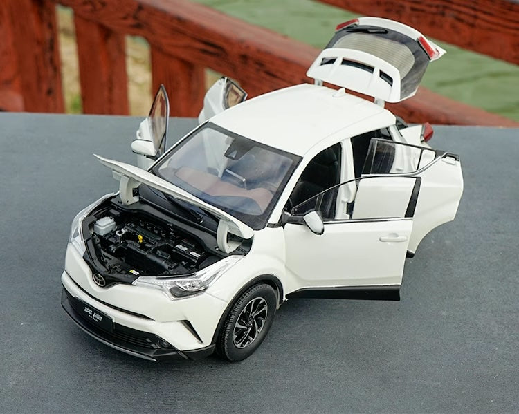 1:18 Toyota 2017 C-HR Die Cast Model Car