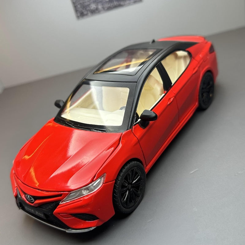 1:24 Toyota 2017 Camry SX Die Cast Model Car