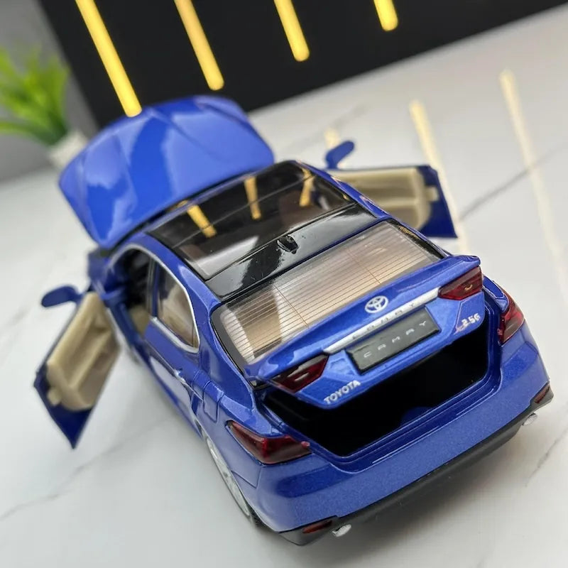 1:32 Toyota Camry XV70 2017 