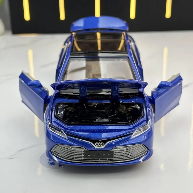 1:32 Toyota Camry XV70 2017 