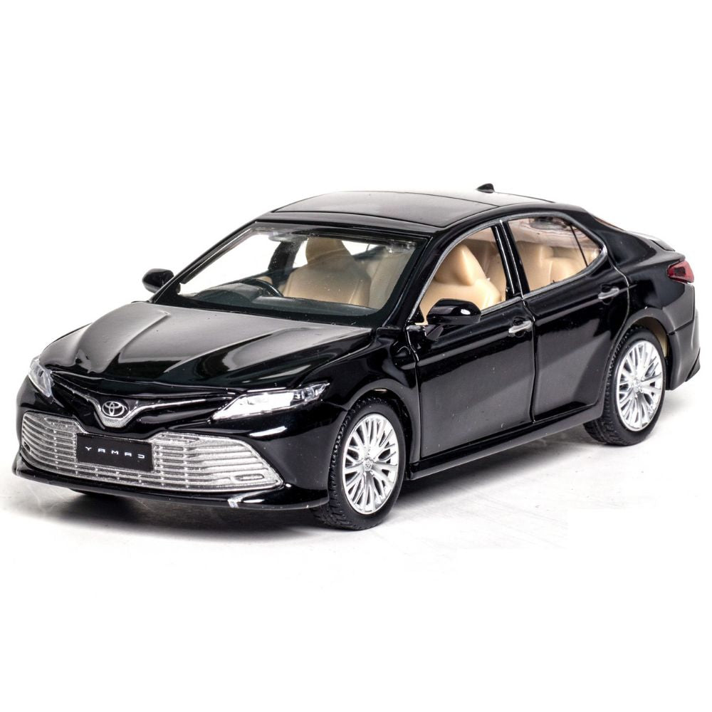 1:32 Toyota 2017 Camry XV70 Black Die Cast Model Car