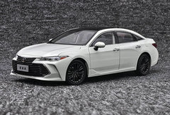 1:18 Toyota 2018 Avalon Die Cast Model Car