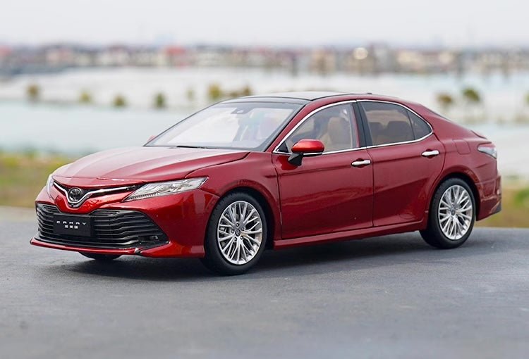 1:18 Toyota 2018 Camry XV70 Die Cast Model Car