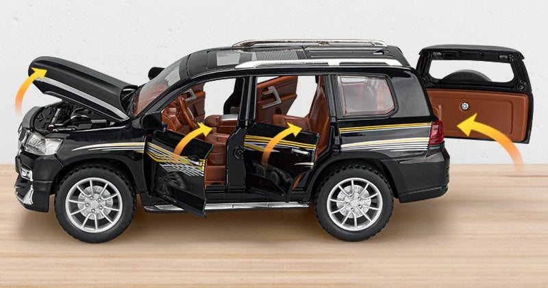 1:32 Toyota 2018 Land Cruiser Prado Die Cast Model Car