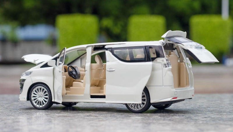 1:24 Toyota 2018 Vellfire 2nd Die Cast Model Car