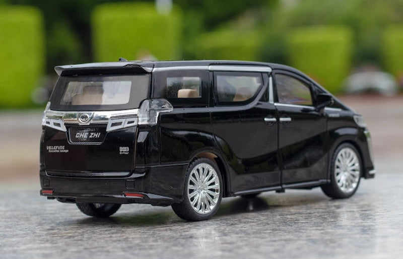 1:24 Toyota 2018 Vellfire 2nd Die Cast Model Car