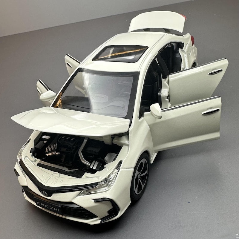 1:32 Toyota 2019 Corolla Altis Die Cast Model Car