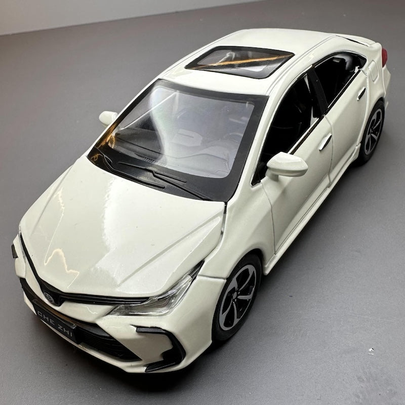 1:32 Toyota 2019 Corolla Altis Die Cast Model Car