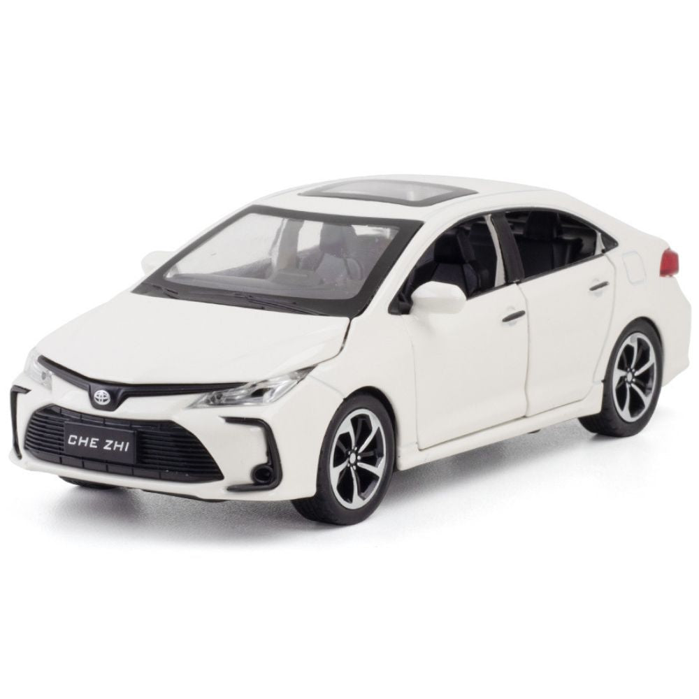 1:32 Toyota 2019 Corolla Altis White Die Cast Model Car