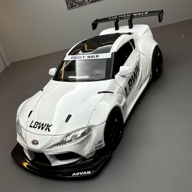 1:24 Toyota 2019 Supra LBWK 5th Die Cast Model Car