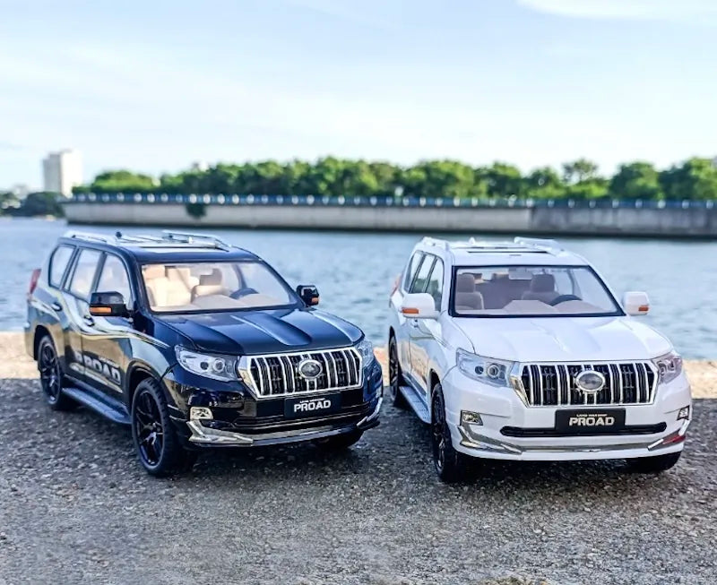 1:18 Toyota Land Cruiser Prado 2020 