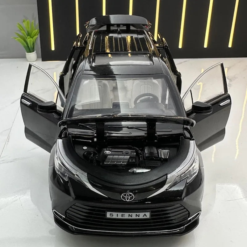 1:24 Toyota 2020 Sienna XL40 4th