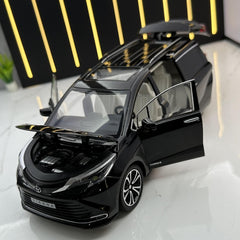 1:24 Toyota 2020 Sienna XL40 4th Die Cast Model Car