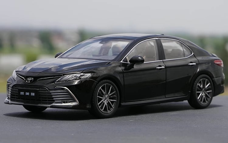 1:18 Toyota 2021 Camry Die Cast Model Car