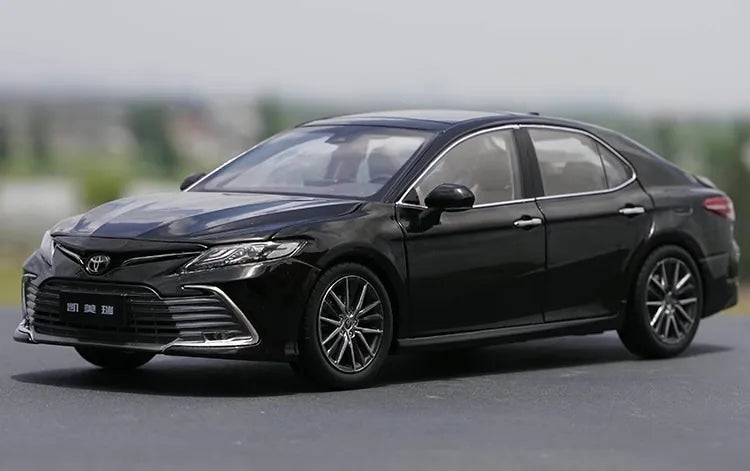 1:18 Toyota Camry 2021 