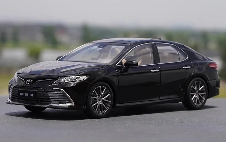 1:18 Toyota Camry 2021 