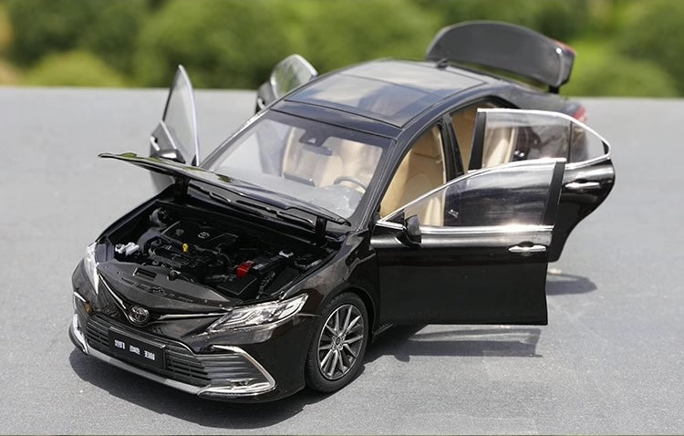 1:18 Toyota 2021 Camry Die Cast Model Car