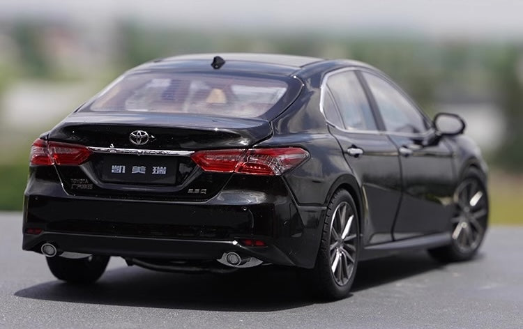 1:18 Toyota 2021 Camry Die Cast Model Car