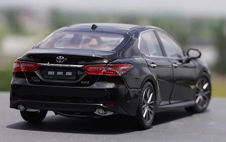 1:18 Toyota Camry 2021 