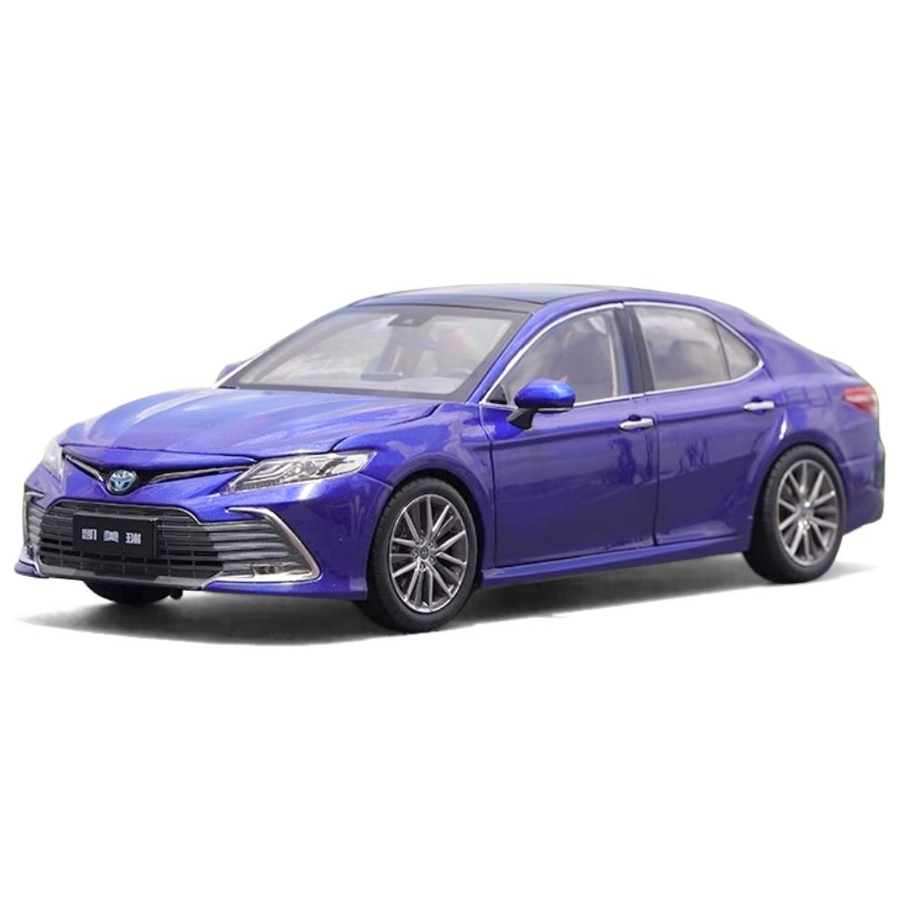 1:18 Toyota 2021 Camry Blue Die Cast Model Car