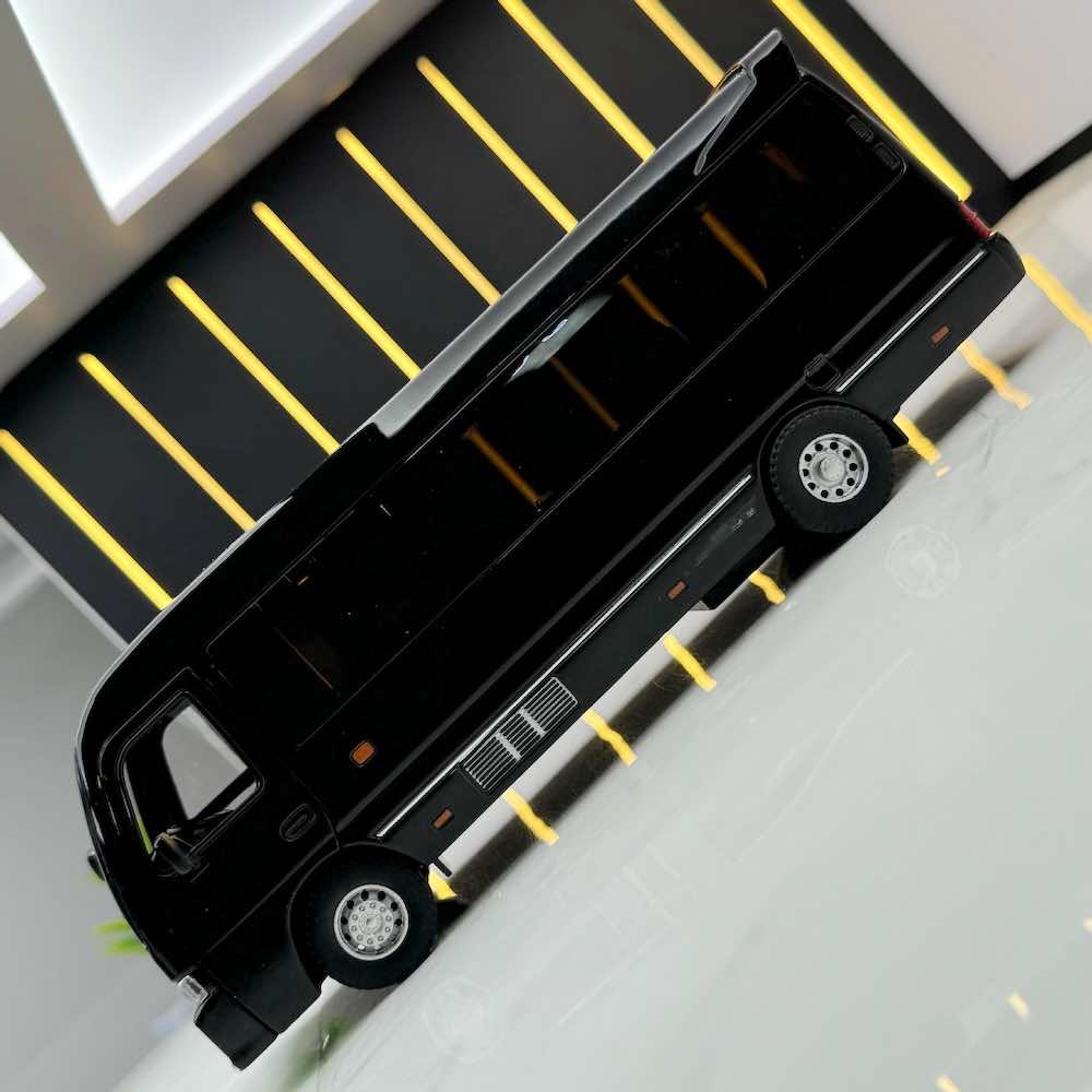 1:32 Toyota 2021 Coaster Die Cast Model Car