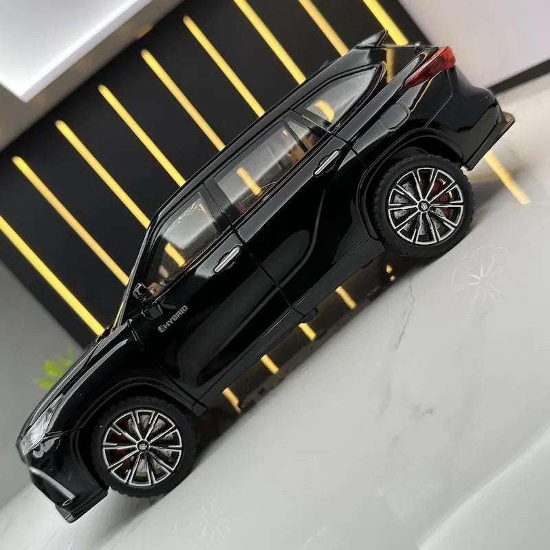 1:24 Toyota 2021 Crown Kluger 4th