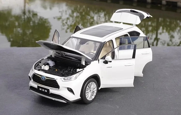 1:18 Toyota 2021 Highlander