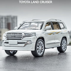 1:24 Toyota 2021 Land Cruiser 5700 VX-S Die Cast Model Car