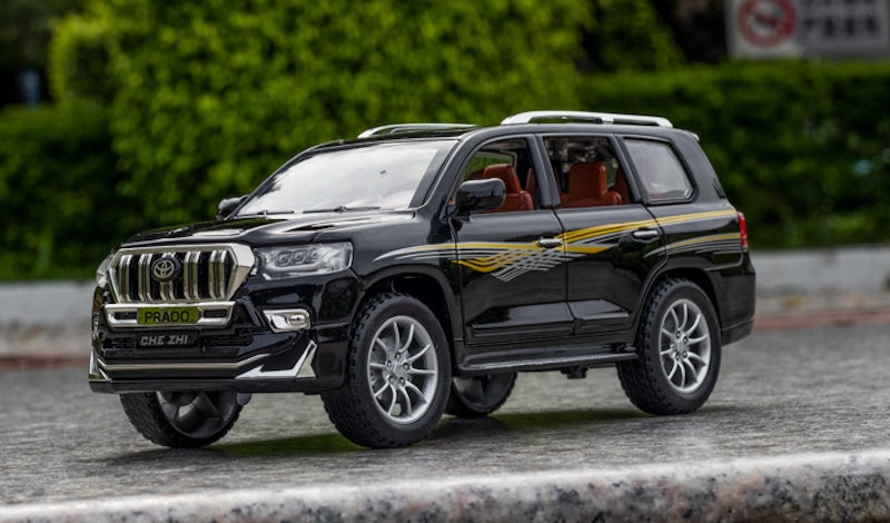 1:24 Toyota 2023 Land Cruiser Prado Die Cast Model Car