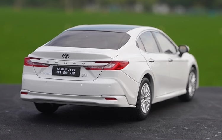 1:18 Toyota 2024 Camry Die Cast Model Car