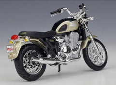 1:18 Triumph 2000 Thunderbird 900