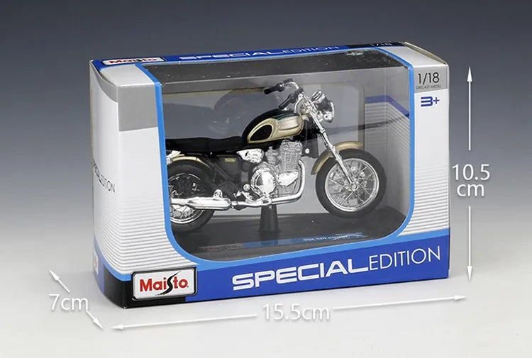 1:18 Triumph 2000 Thunderbird 900