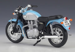 1:18 Triumph 2002 Bonneville Motorcycle Model