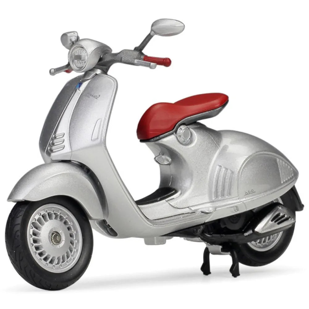 1:18 Vespa 2014 946 