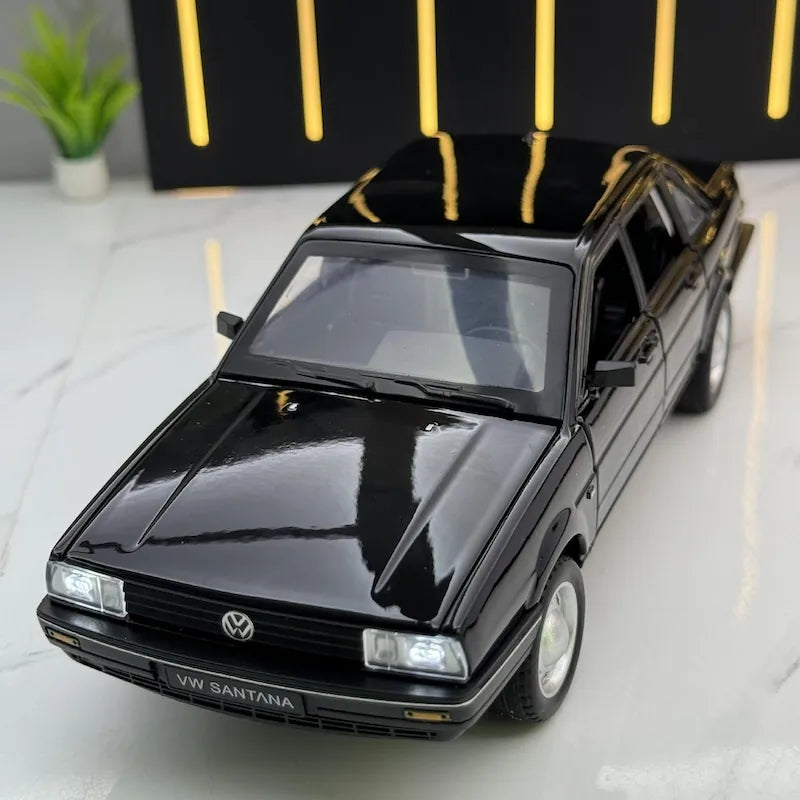 1:24 Volkswagen 1981 Santana