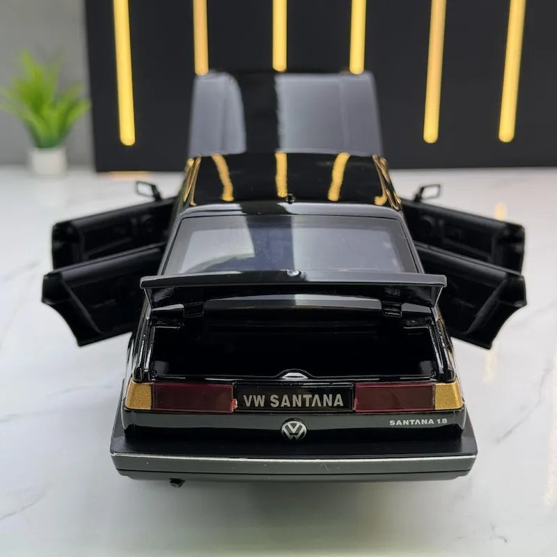 1:24 Volkswagen 1981 Santana