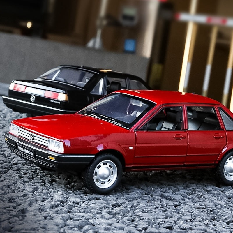 1:24 Volkswagen 1981 Santana Die Cast Model Car