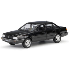 1:24 Volkswagen 1981 Santana Die Cast Model Car