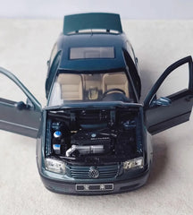 1:18 Volkswagen 1999 Jetta Die Cast Model Car