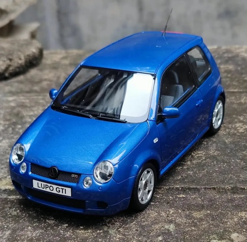 1:18 Volkswagen 2000 Lupo GTI Die Cast Model Car