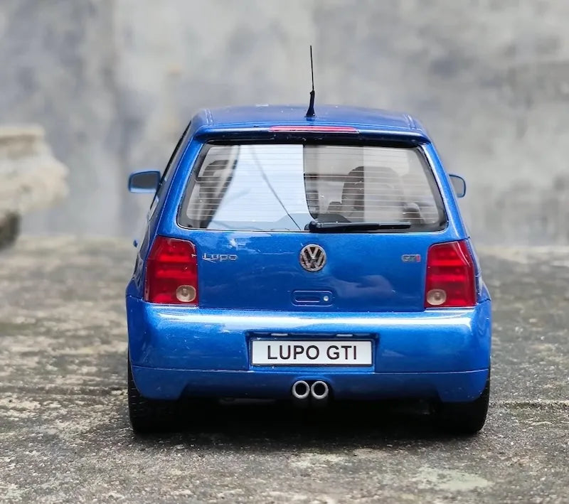 1:18 Volkswagen 2000 Lupo GTI Die Cast Model Car