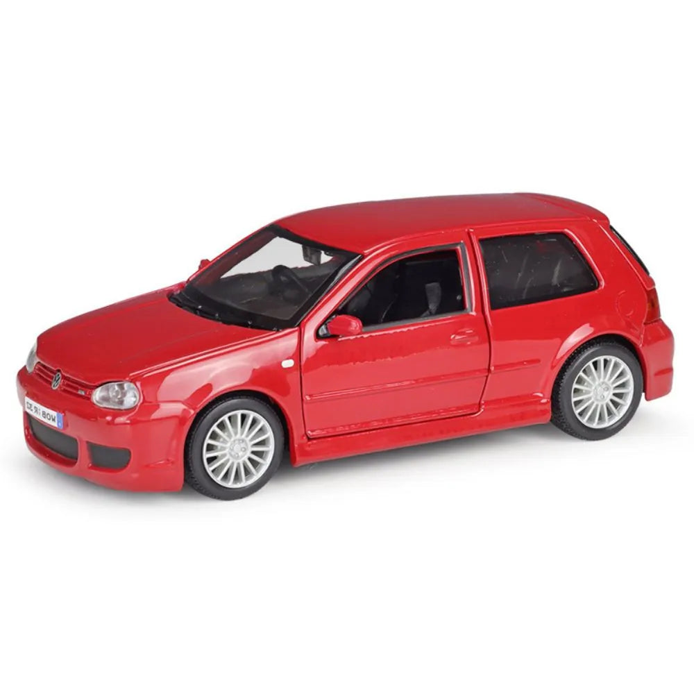 1:24 Volkswagen 2004 Golf R32