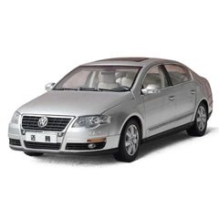 1:18 Volkswagen 2005 Magotan B6 Passat Silver Die Cast Model Car