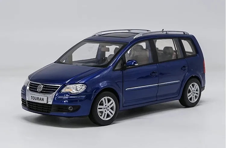 1:18 Volkswagen 2006 Touran Die Cast Model Car