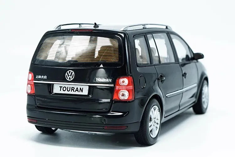 1:18 Volkswagen 2006 Touran Die Cast Model Car