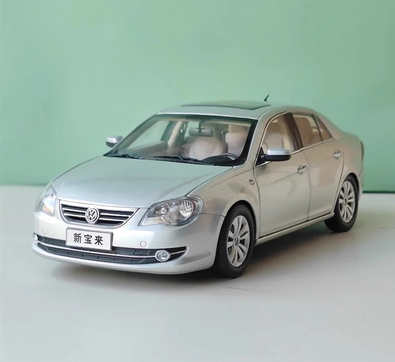 1:18 Volkswagen 2008 Jetta China Version Silver Die Cast Model Car