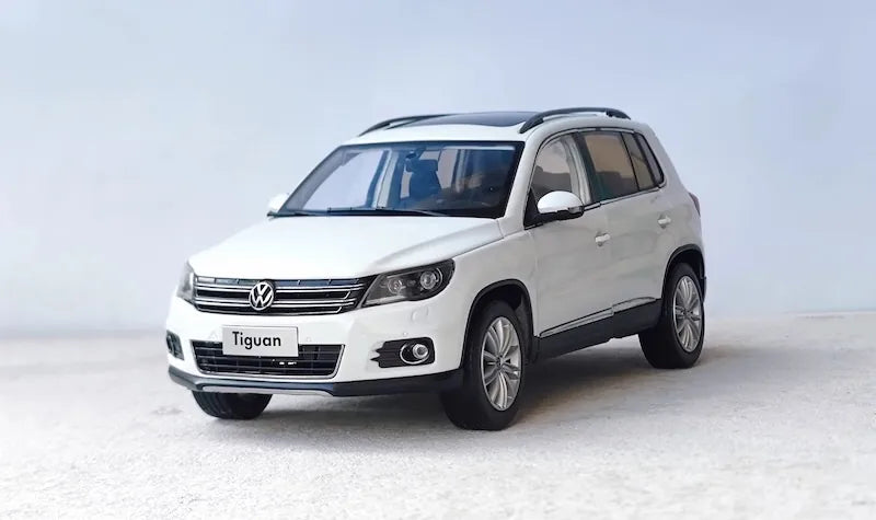 1:18 Volkswagen 2009 Tiguan Die Cast Model Car