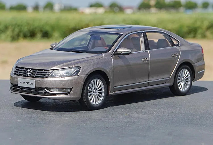 1:18 Volkswagen 2011 Passat