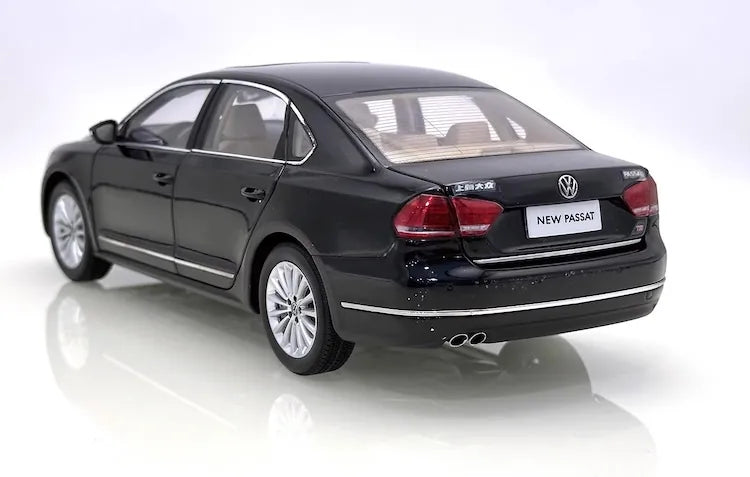 1:18 Volkswagen 2011 Passat